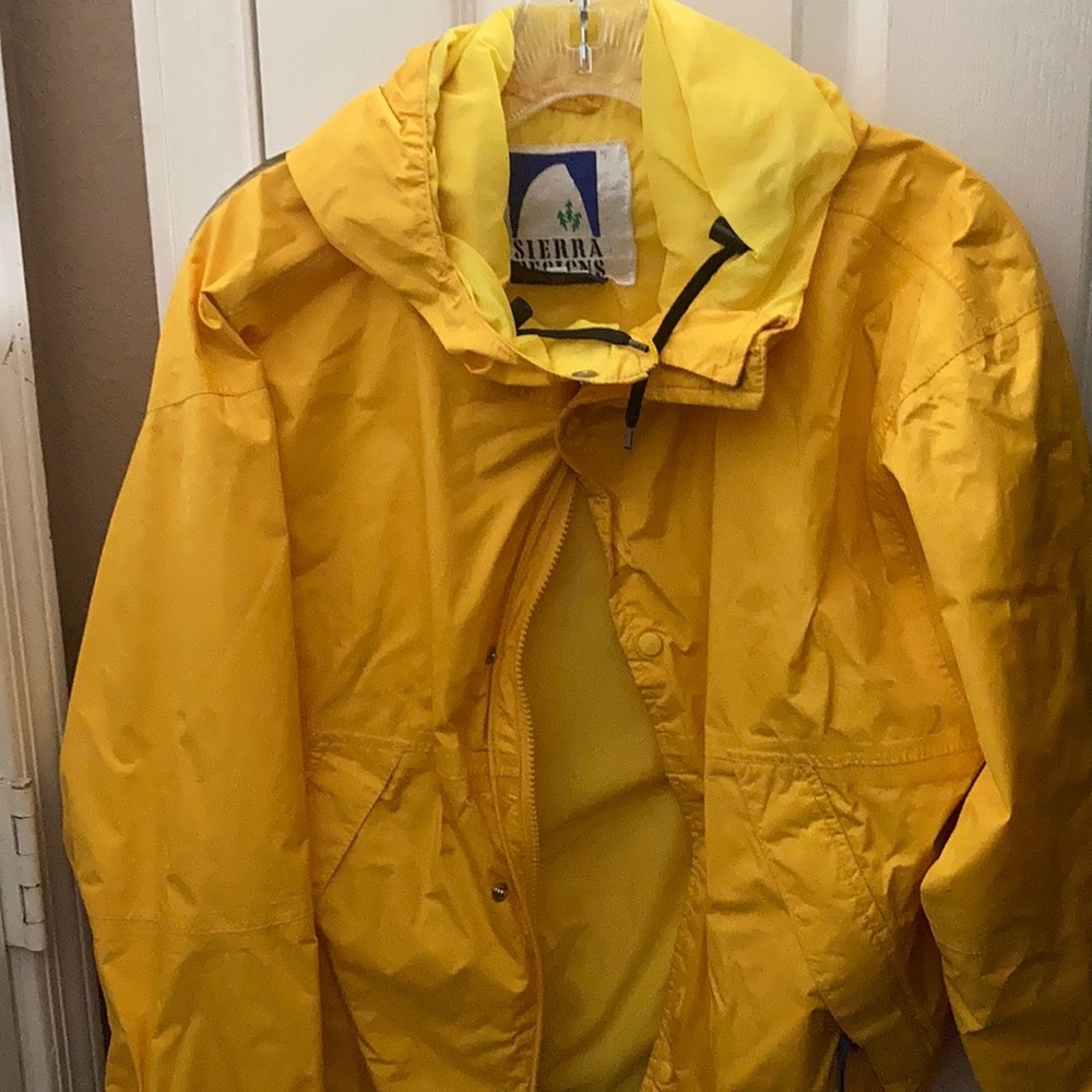 FINAL MARKDOWN Sierra designs gortex windbreaker small